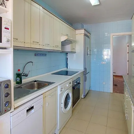 아파트 Cozy Apartment In Fuengirola With House Sea View