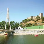 Апартаменти Cozy In With Wifi Фуенхірола