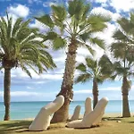 Апартаменти Cozy In With Wifi *